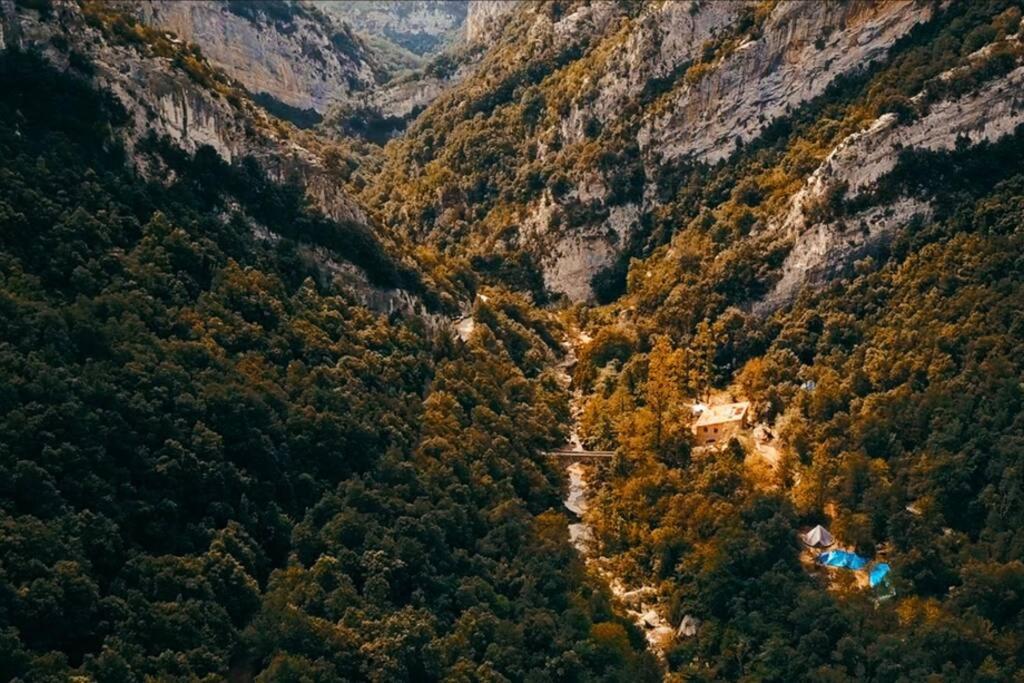 Апартаменти Pont De Valenti Mountain Retreat Жерона Екстер'єр фото